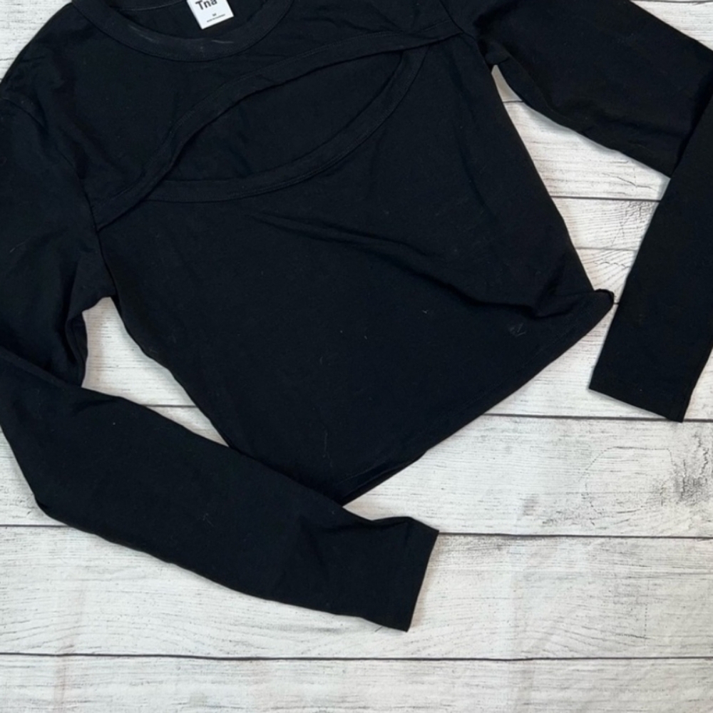 Tna TnaChill Costa Long Sleeve Top with Cut-Out Black Size Medium - Picture 2 of 5